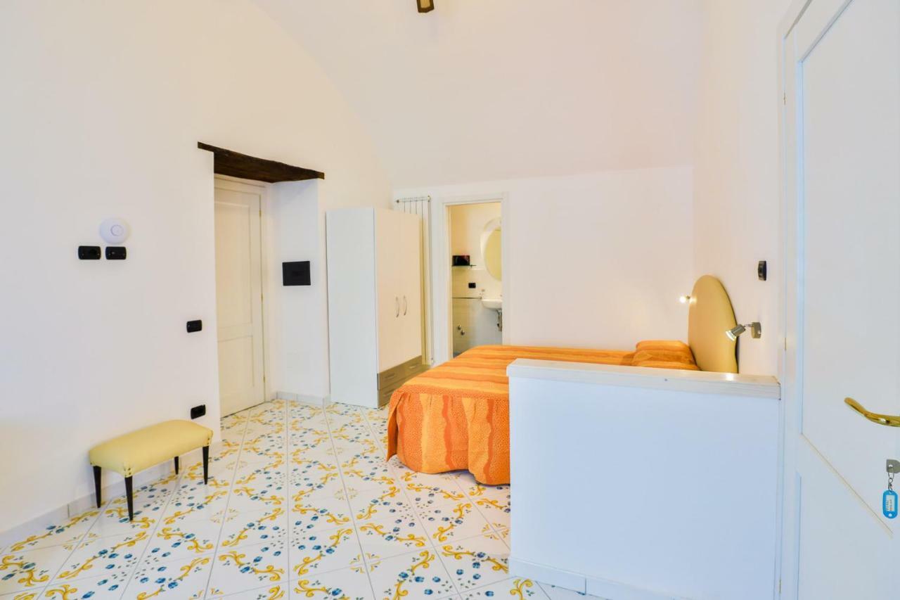Della Monica Rooms Vietri Екстериор снимка