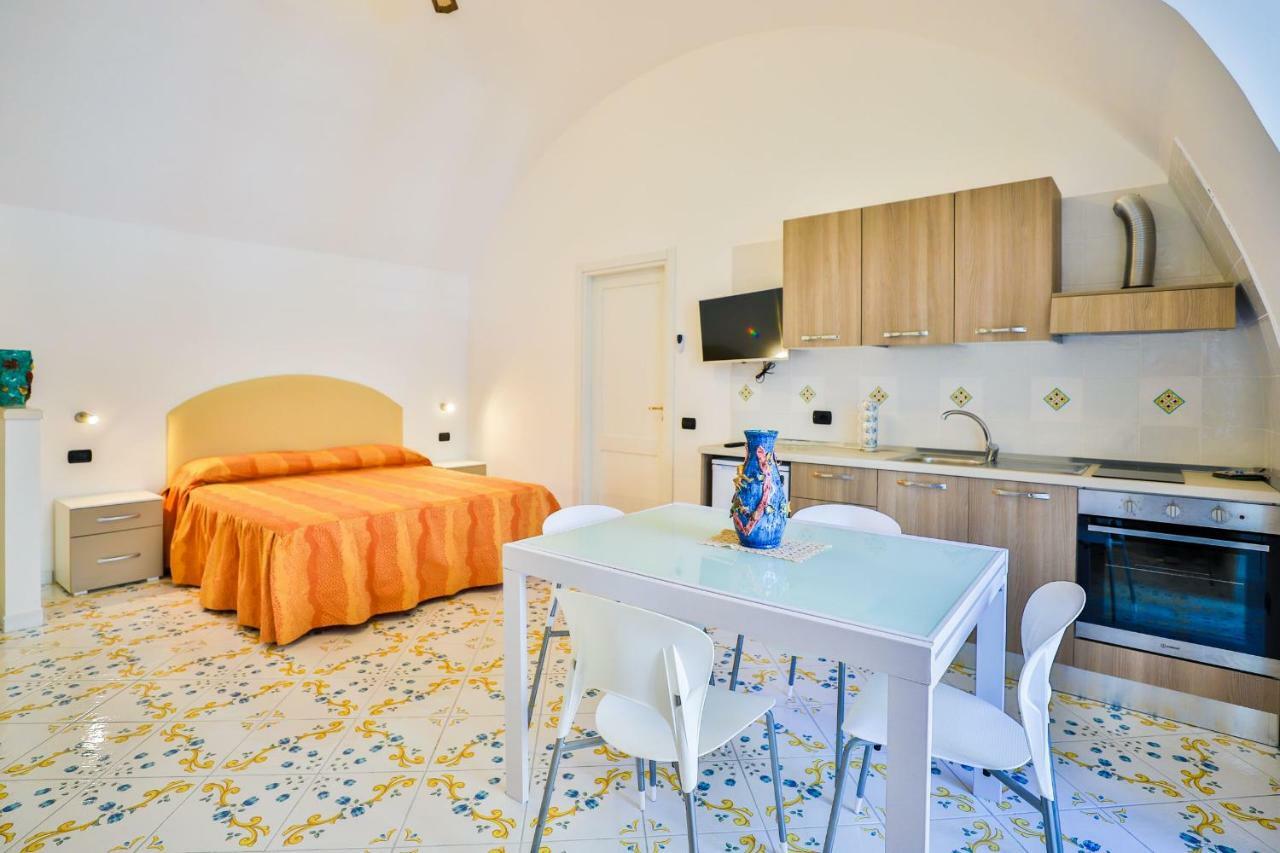 Della Monica Rooms Vietri Екстериор снимка